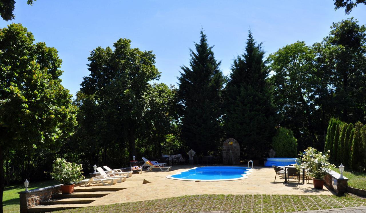 Sir David Balaton Castle Apartmanok Balatonszepezd Exteriör bild